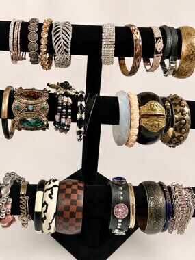 30+ Vintage & Modern Bracelet Lot Statement Cuffs Bangles Rhinestone Jewelry.